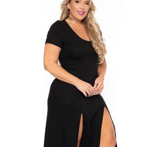 Double Slit Scoop Neckline Short-Sleeve Maxi Black Dress - 3X / 4X - Linnea